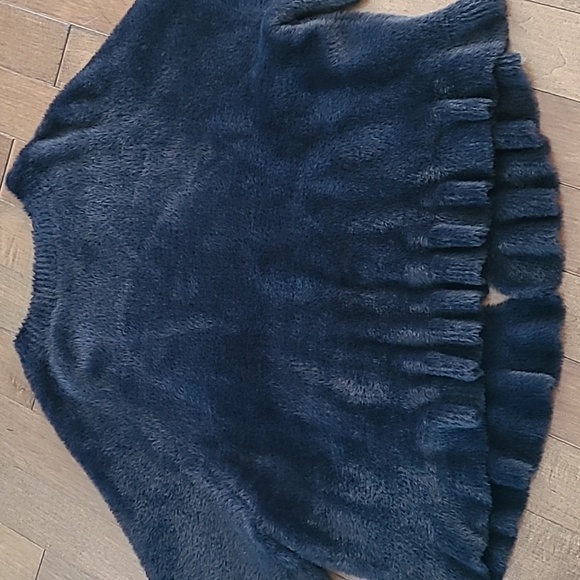 Tribal Black Oversized 3/4 sleeve Chenille Fur like Sweater Cape Size Small - Picture 8 of 9